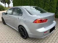 Gebraucht Mitsubishi Lancer Invite 143 PS (105 kW) 2010 Silber Limousine
