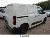 Gebraucht Peugeot Partner Premium 110 PS (80 kW) 2021 Weiß Van / Kleinbus