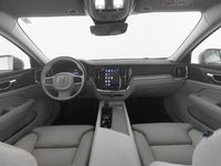 Gebraucht Volvo V60 CC Plus 197 PS (144 kW) 2023 Silber silver dawn / metallic Kombi