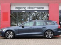 Gebraucht Volvo V60 R-Design 343 PS (252 kW) 2022 Blau Kombi