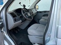 Gebraucht VW T5 131 PS (96 kW) 2006 Grau Van