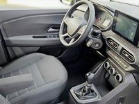 Gebraucht Dacia Sandero Expression 91 PS (66 kW) 2024 Grün Kleinwagen