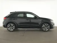 Gebraucht VW T-Roc R-line 150 PS (110 kW) 2022 Deep black SUV