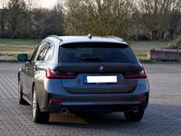 Gebraucht BMW 320 Performance 190 PS (139 kW) 2020 Grau Kombi