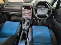 Second-hand Audi A2 75 CP (55 kW) 2003 Albastru Hatchback