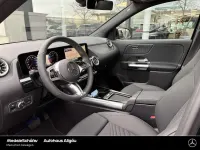 Gebraucht Mercedes GLA200 Progressive 163 PS (119 kW) 2026 Unilack nachtschwarz SUV