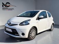 Gebraucht Toyota Aygo Cool 68 PS (50 kW) 2013 Weiß Kleinwagen