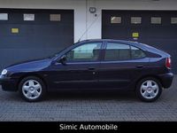 Gebraucht Renault Mégane 107 PS (78 kW) 2000 Blau Limousine