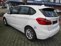 Gebraucht BMW 216 Basis 116 PS (85 kW) 2015 Weiß Kombi