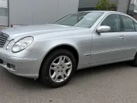 Używany Mercedes E280 231 KM (169 kW) 2005 Srebrny Sedan/Limuzyna