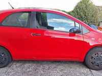Gebraucht Toyota Yaris Cool 69 PS (50 kW) 2007 Rot Limousine