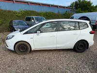 Gebraucht Opel Zafira Tourer Edition 140 PS (102 kW) 2013 Weiß Van / Kleinbus