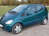 Gebraucht Mercedes A160 Elegance 102 PS (75 kW) 1998 Grün Van / Kleinbus