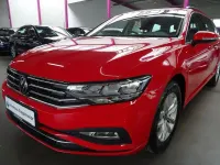 Second-hand VW Passat 122 CP (89 kW) 2023 Roșu Break