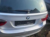 Gebraucht BMW 320 177 PS (130 kW) 2008 Schwarz Kombi
