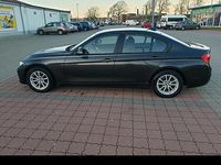 Gebraucht BMW 316 116 PS (85 kW) 2015 Braun Limousine