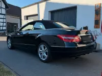 Gebraucht Mercedes E200 184 PS (135 kW) 2010 Schwarz Cabrio