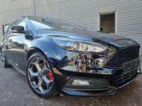 Second-hand Ford Focus ST 250 CP (183 kW) 2016 Negru Berlinǎ
