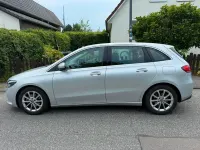 Gebraucht Mercedes B180 136 PS (100 kW) 2019 Silber Kleinwagen