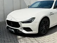 Gebraucht Maserati Ghibli 349 PS (256 kW) 2022 Weiß Limousine