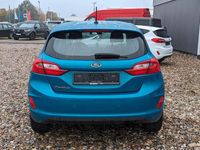 Gebraucht Ford Fiesta Trend 101 PS (74 kW) 2018 Blau Kleinwagen