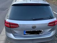 Gebraucht VW Passat Trendline 120 PS (88 kW) 2018 Silber Kombi