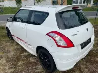 Usata Suzuki Swift Basic 94 CV (69 kW) 2021 Bianco Utilitaria