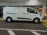 Gebraucht Ford Transit Custom 131 PS (96 kW) 2021 Frozen white Van / Kleinbus