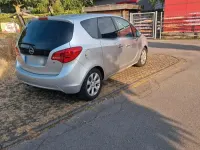 Gebraucht Opel Meriva 101 PS (74 kW) 2012 Silber Van / Kleinbus