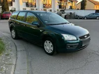 Usata Ford Focus 100 CV (73 kW) 2006 Verde Station wagon