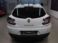 Gebraucht Renault Mégane GrandTour Dynamique 150 PS (110 kW) 2010 Gletscherweiss Kombi