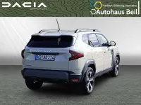 Używany Dacia Duster Journey 131 KM (96 kW) 2024 Beżowy SUV