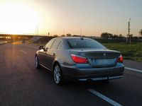 Gebraucht BMW 530 235 PS (172 kW) 2009 Grau Limousine