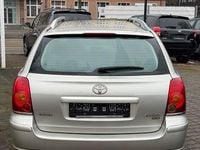 Gebraucht Toyota Avensis Sol 147 PS (108 kW) 2003 Silber Kombi