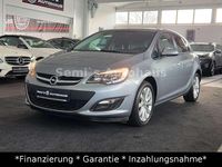 Gebraucht Opel Astra 101 PS (74 kW) 2012 Silbersee/silver lake Kleinwagen