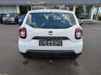 Gebraucht Dacia Duster Comfort 116 PS (85 kW) 2020 Weiß (gletscherweiss) SUV