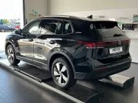 Neu VW Tiguan 150 PS (110 kW) 2026 Grenadillschwarz metallic SUV