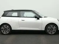 Gebraucht Mini Cooper Classic 135 kW (184 PS) 2025 Weiß Kleinwagen