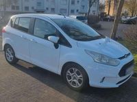Gebraucht Ford B-MAX Trend 101 PS (74 kW) 2012 Weiß Van / Kleinbus