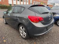 Gebraucht Opel Astra Style 120 PS (88 kW) 2015 Grau Limousine