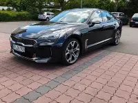 Gebraucht Kia Stinger GT-Line 200 PS (147 kW) 2017 Schwarz Kleinwagen