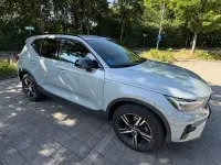 Gebraucht Volvo XC40 Plus 163 PS (119 kW) 2025 Grau SUV