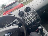 Gebraucht Ford Fiesta Ambiente 60 PS (44 kW) 2004 Limousine