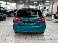 Gebraucht Ford Fiesta Cool & Connect 101 PS (74 kW) 2018 Blau Limousine