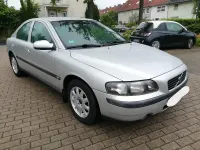 Gebraucht Volvo S60 140 PS (102 kW) 2001 Silber Limousine