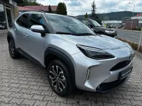 Neu Toyota Yaris Hybrid 92 PS (67 kW) 2026 Silber Limousine