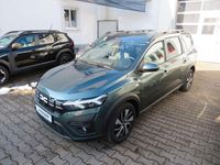 Neu Dacia Jogger Expression 110 PS (80 kW) 2025 Grün Van / Kleinbus