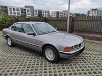 Gebraucht BMW 728 193 PS (141 kW) 1997 Silber Limousine