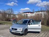 Gebraucht VW Polo 65 PS (47 kW) 2002 Silber Limousine