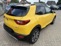 Gebraucht Kia Stonic Vision 120 PS (88 kW) 2018 (bmy) most yellow/black m SUV